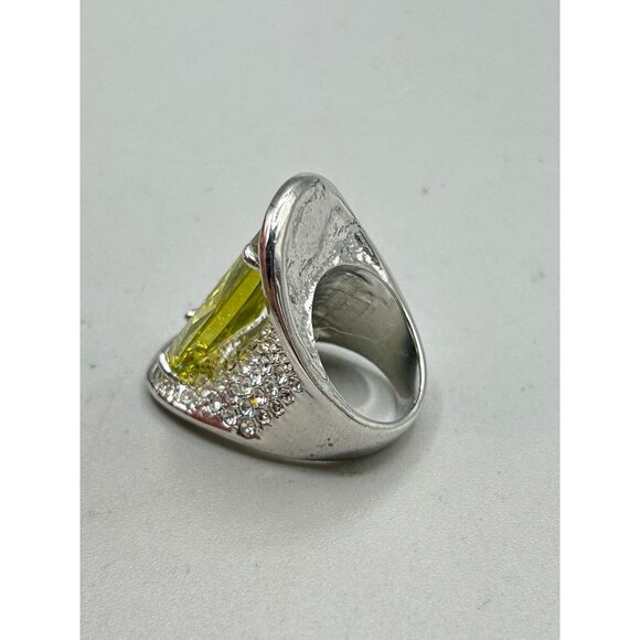 Fancy Statement Ring Size 6 Wide Cocktail Ring with Elongated Green Glass Stone - Picture 6 of 10